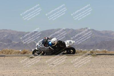 media/Apr-20-2025-CVMA (Sun) [[39090e8767]]/Race 11-500-350 Supersport (Holeshot)/